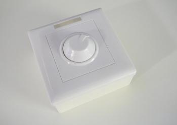T-LED Stmievač manuálny 06103