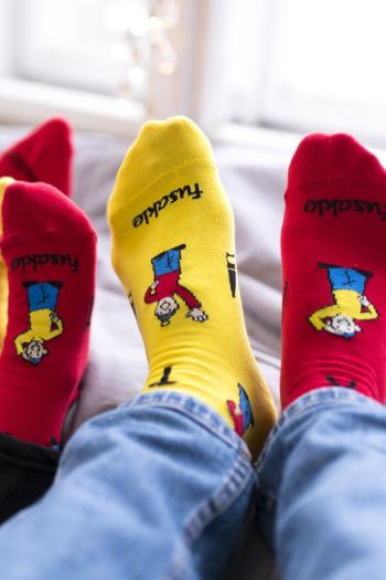 Žlto-červené ponožky Pat a Mat