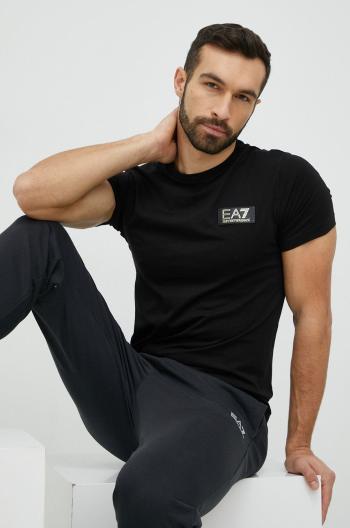 Bavlnené tričko EA7 Emporio Armani čierna farba, s nášivkou