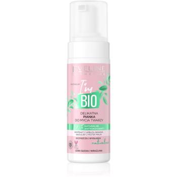 Eveline Cosmetics I'm Bio jemná čistiaca pena pre suchú a citlivú pokožku 150 ml