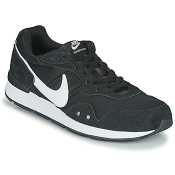 Nike  Nízke tenisky VENTURE RUNNER  Čierna