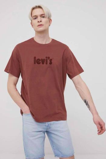 Bavlnené tričko Levi's hnedá farba, s nášivkou