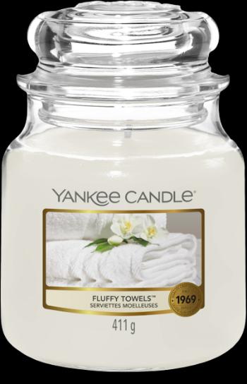 YANKEE CANDLE Sviečka stredná Fluffy Towels 411 g