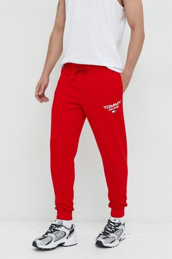 Bavlnené tepláky Tommy Jeans pánske, červená farba, s potlačou