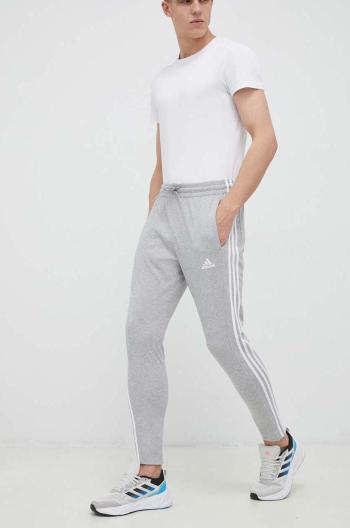 Tréningové nohavice adidas Essentials šedá farba, melanžové