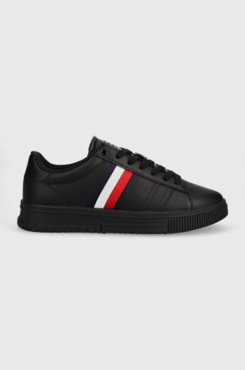 Kožené tenisky Tommy Hilfiger SUPERCUP LEATHER čierna farba, FM0FM04706