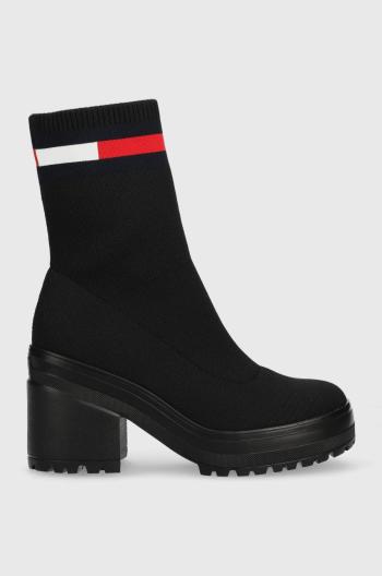 Členkové topánky Tommy Jeans Water Resistent Knitted Boot dámske, čierna farba, na podpätku,