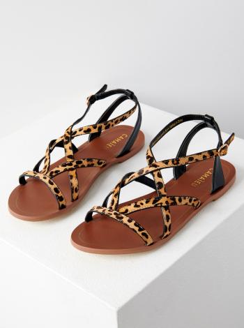 Hnedé kožené sandály s leopardím vzorom CAMAIEU