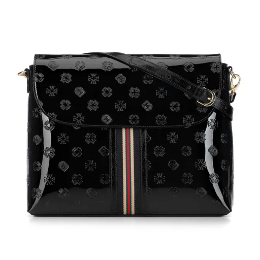 Dámska kabelka cez rameno z lakovanej kože s monogramom a stuhou, čierna 34-4-233-1