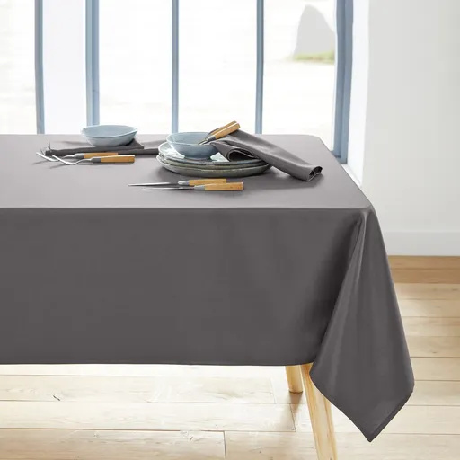 Jednofarebný obrus s ľahkou údržbu