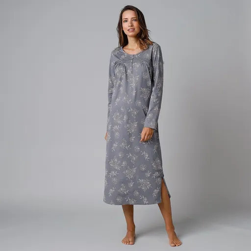 Dlhá nočná košeľa s dlhými rukávmi a potlačou ruží