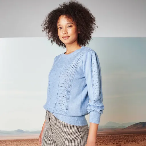 Pulóver s ažúrovým vzorom, jemný na dotyk