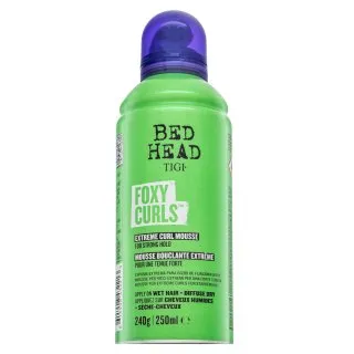 Tigi Bed Head Foxy Curls Extreme Curl Mousse penové tužidlo pre vlnité a kučeravé vlasy 250 ml
