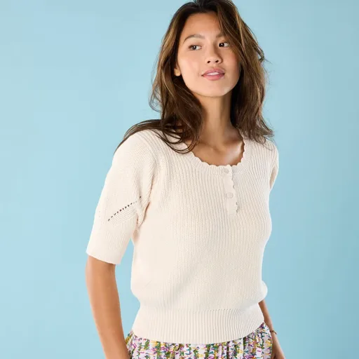 Úpletové tričko s rukávmi po lakte pre nižšiu postavu