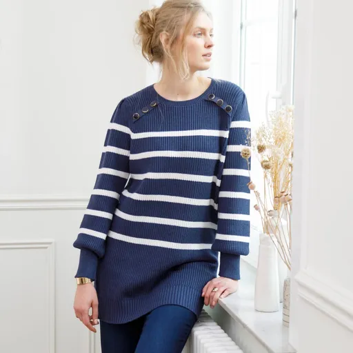 Pruhovaný tunikový pulóver s ozdobnými gombíkmi