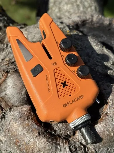 Flacarp signalizátor záberu x8 špeciálna edícia jeseň 2025 - oranžová