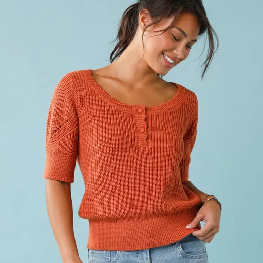 Úpletová blúzka s rukávmi po lakte, pre nižšiu postavu