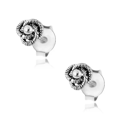 Puzetové náušnice zo striebra 925, patinovaný uzol s lesklou guličkou