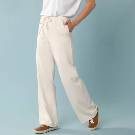 Široké vzdušné nohavice, pre nižšiu postavu