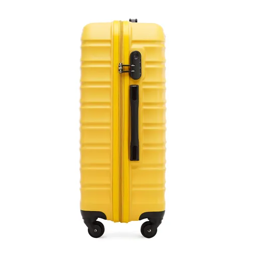 Kufor strednej veľkosti