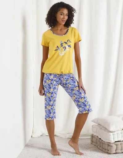 Pyžamo s 3/4 nohavicami a potlačou citrónov