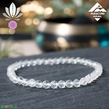 Koronacsakra karkötő - hegyikristállyal / 4 mm-es fazettált ásványkarkötő