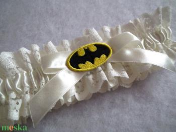 Batman ekrü combcsipke