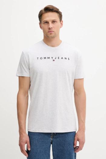 Bavlnené tričko Tommy Jeans pánske, béžová farba, s nášivkou, DM0DM20744