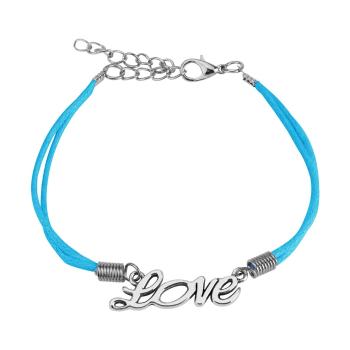 Svetlomodrý šnúrkový náramok, ozdobný nápis "Love" striebornej farby