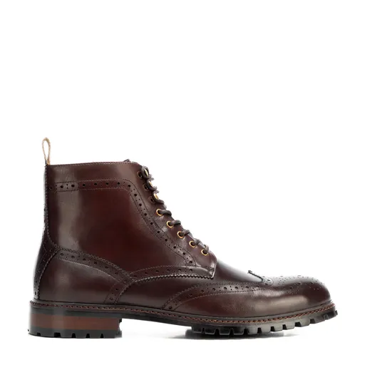 Pánske kožené členkové topánky s perforáciou – elegancia a pohodlie na každý deň