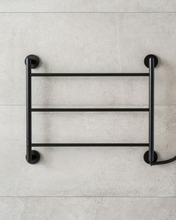Sušiak uterákov elektrický P.M.H. Britta 71,2x85,9 cm čierná BR859712BK