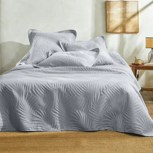 Prešívaná prikrývka na posteľ s optickým efektom listov