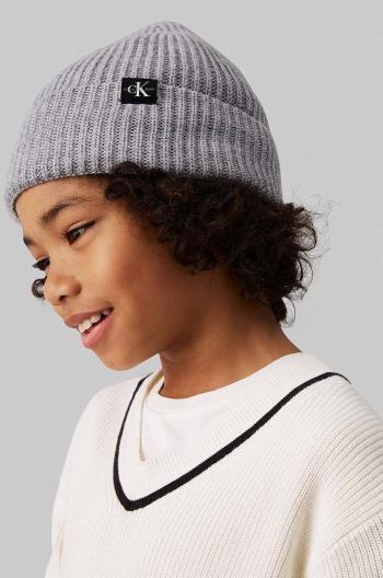 Detská čiapka Calvin Klein Jeans šedá farba biela, IU0IU00440