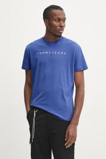 Bavlnené tričko Tommy Jeans pánske, fialová farba, s nášivkou, DM0DM20744