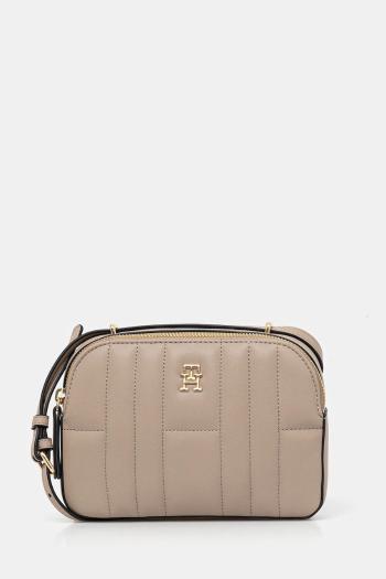 Kabelka Tommy Hilfiger hnedá farba, AW0AW17453