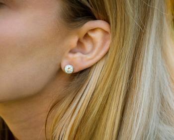 Agato Elegantné strieborné náušnice kôstky AGT-E057PW 0,7 cm