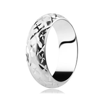 Strieborný lesklý prsteň 925 - gravírované hviezdičky - Veľkosť: 56 mm