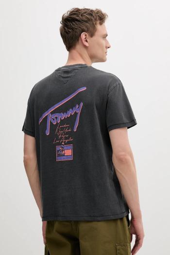 Bavlnené tričko Tommy Jeans pánske, šedá farba, s potlačou, DM0DM20768