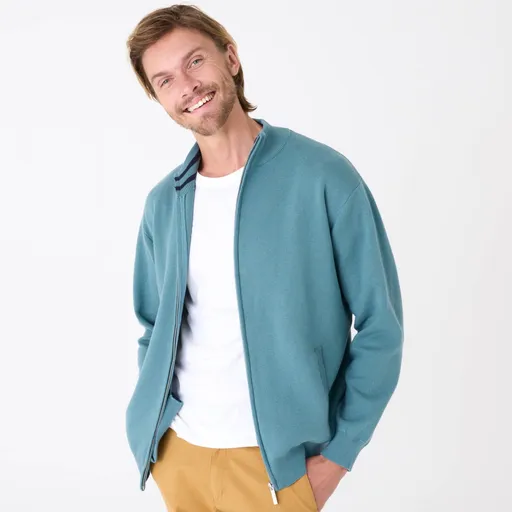 Sveter na zips so stojačikom