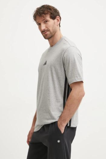 Bavlnené tričko adidas Essentials pánske, šedá farba, vzorované, JE6396