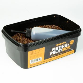 Mikbaits method pelet box 400 g + 120 ml activator - polnočný pomaranč