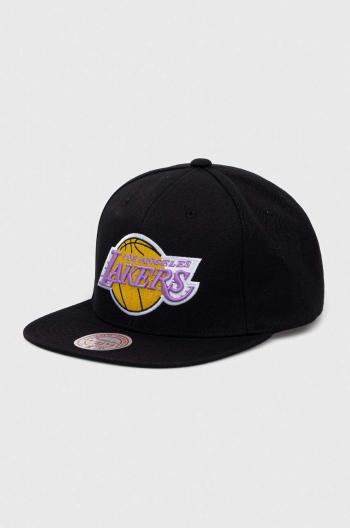 Šiltovka Mitchell&Ness Los Angeles Lakers čierna farba, s nášivkou