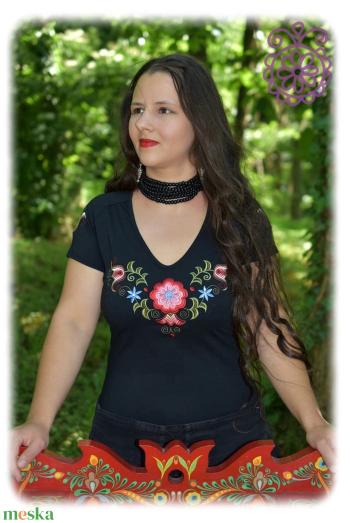 “Kun Fehérnép” RU fekete