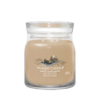 YANKEE CANDLE Signature Vonná sviečka stredná 2 knôty Amber & Sandalwood 368 g