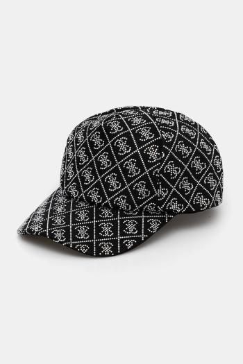 Šiltovka Guess dámska, čierna farba, s nášivkou, AW5284 COT01
