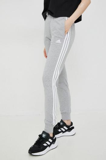 Tepláky adidas dámske, šedá farba, s nášivkou,  HF2605