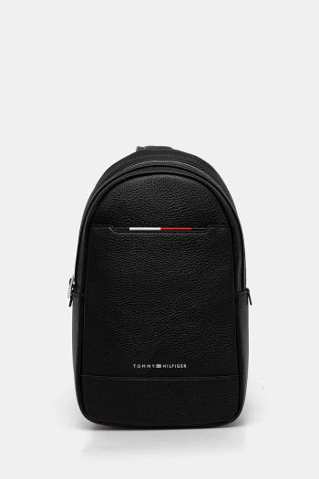 Ruksak Tommy Hilfiger pánsky, čierna farba, malý, jednofarebný, AM0AM13575