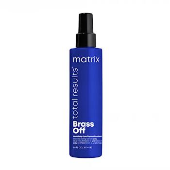 Matrix Bezoplachový sprej na neutralizáciu žltých a mosadzných tónov vlasov Brass Off (Neutralizing All-In-One Toning Leave-In Spray) 200 ml