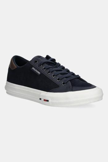 Semišové tenisky Tommy Hilfiger TH HI VULC STREET LOW SUEDE RWB tmavomodrá farba, FM0FM05458