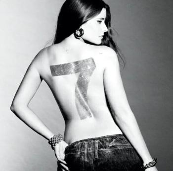 Nelly Furtado - 7 (Limited Edition) (Crystal Clear Coloured) (LP)